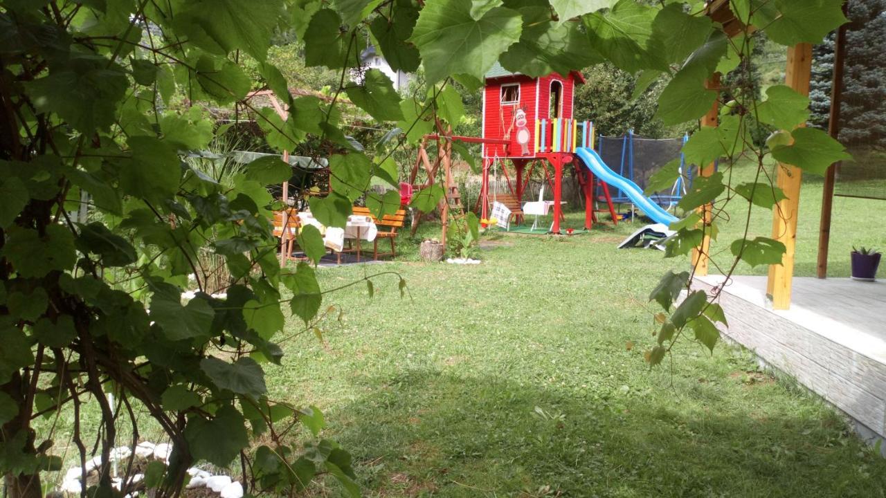 Cottage Forest Stream Visoko Εξωτερικό φωτογραφία